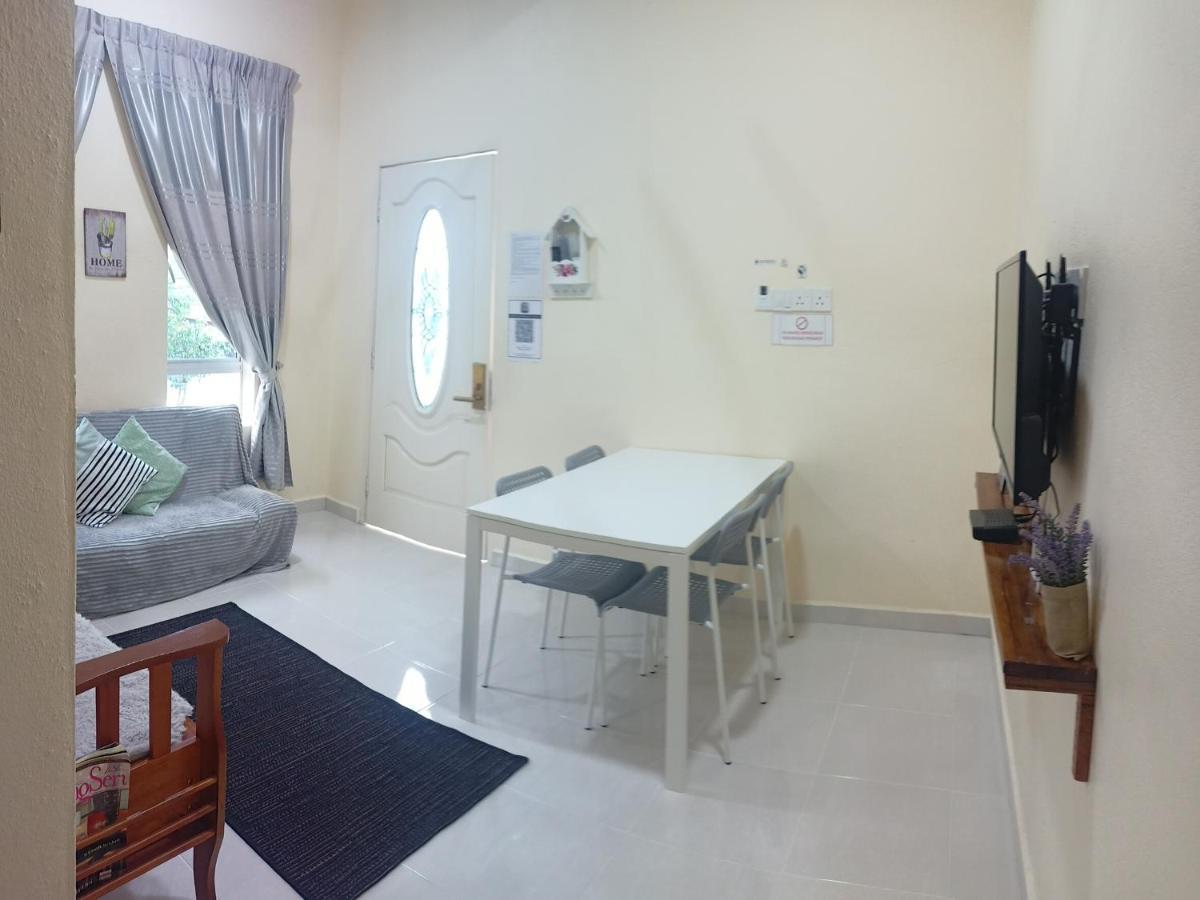 Topville Homestay Кангар Екстериор снимка