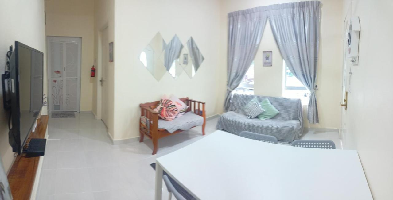 Topville Homestay Кангар Екстериор снимка