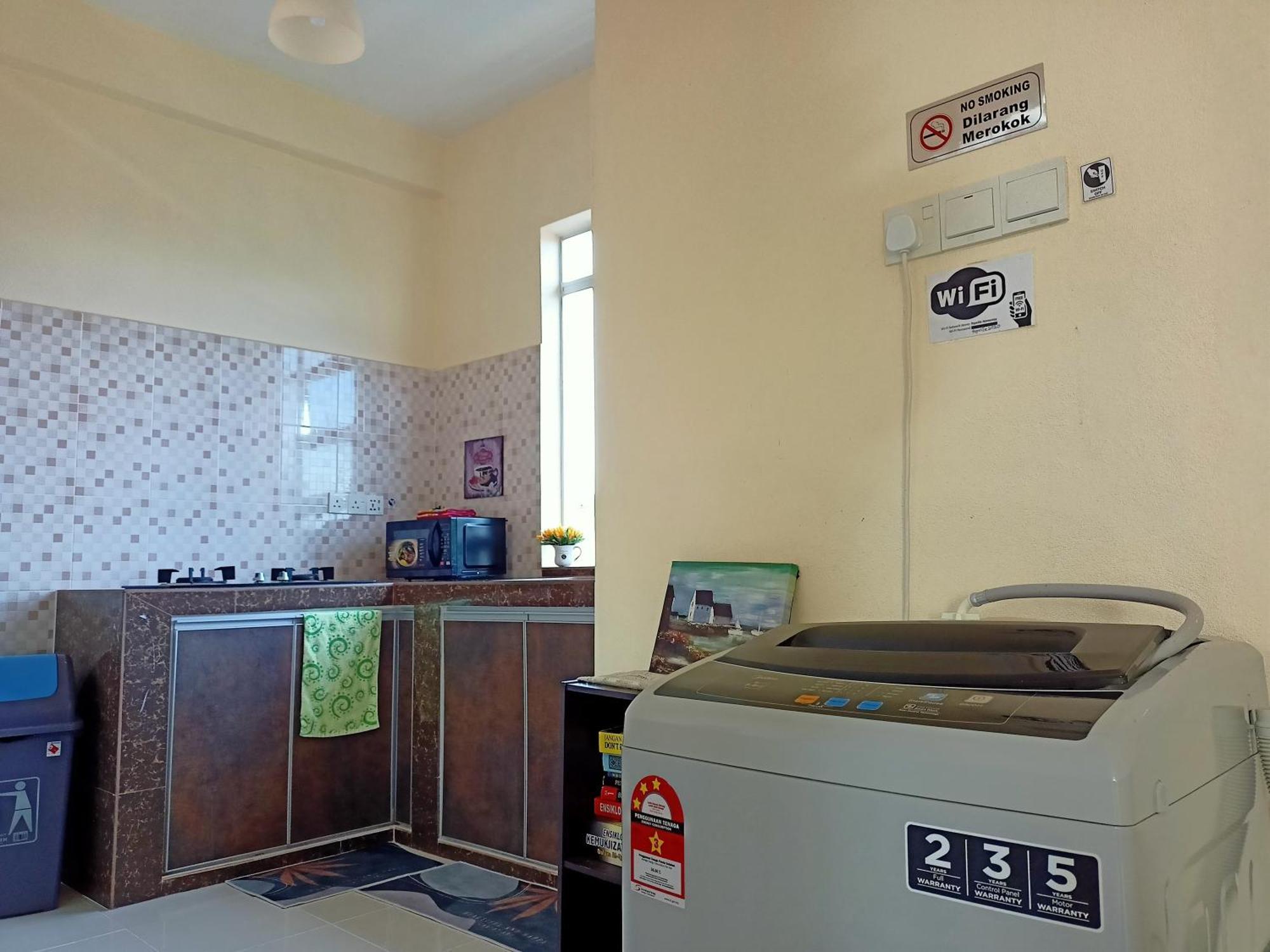 Topville Homestay Кангар Екстериор снимка